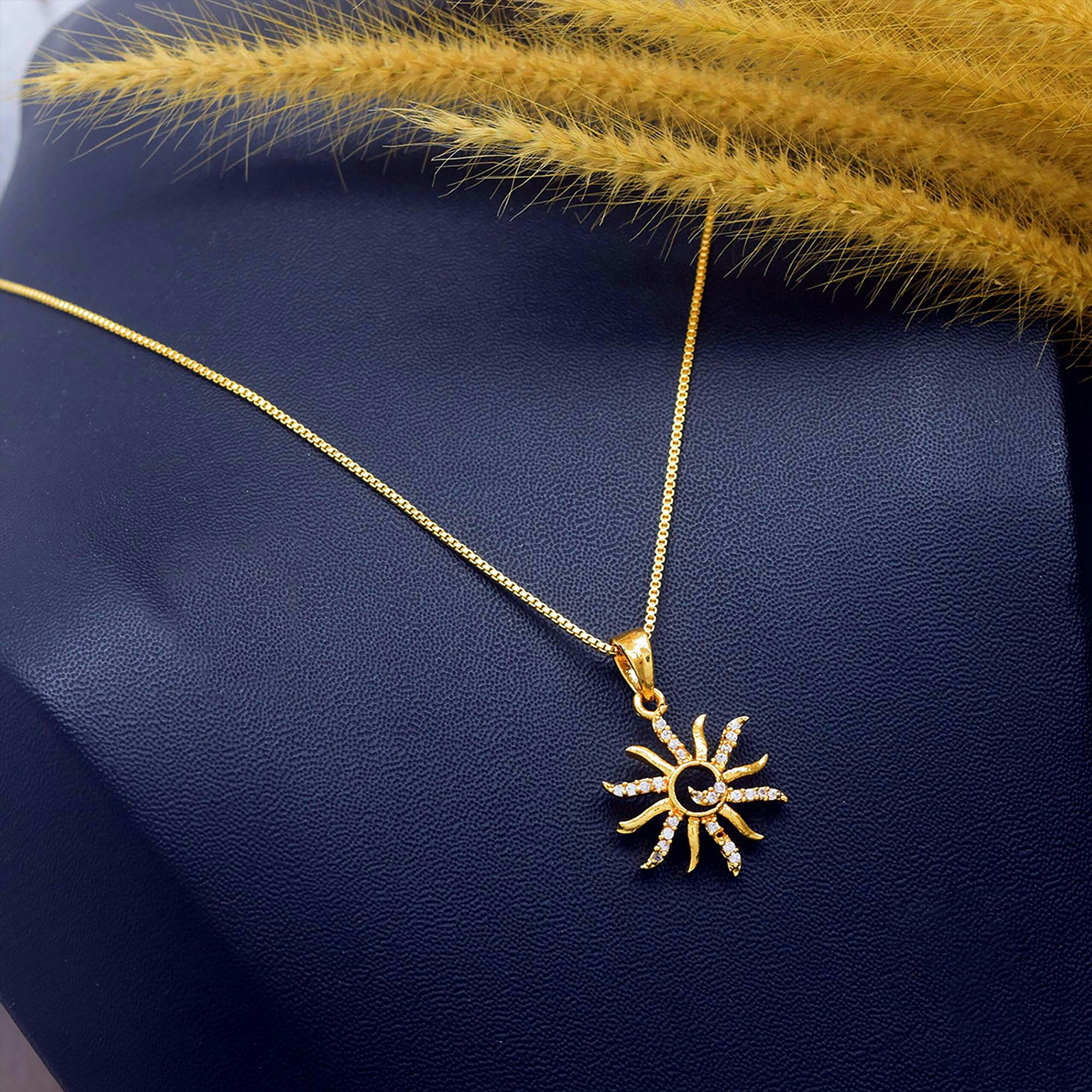 Gold Shining Sun Necklace – SunPark NYC
